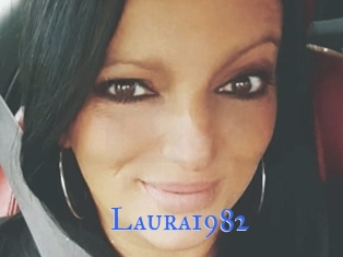 Laura1982