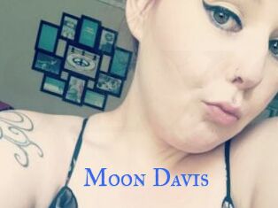 Moon_Davis