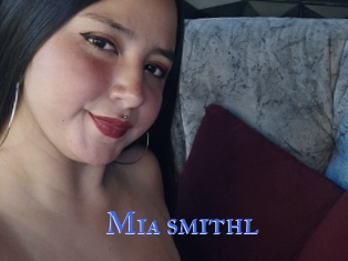 Mia_smithl